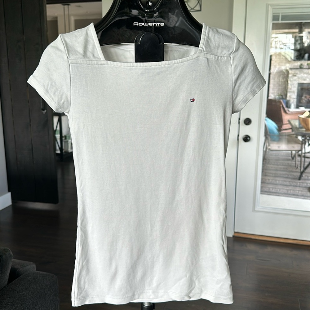 tommy hilfiger top